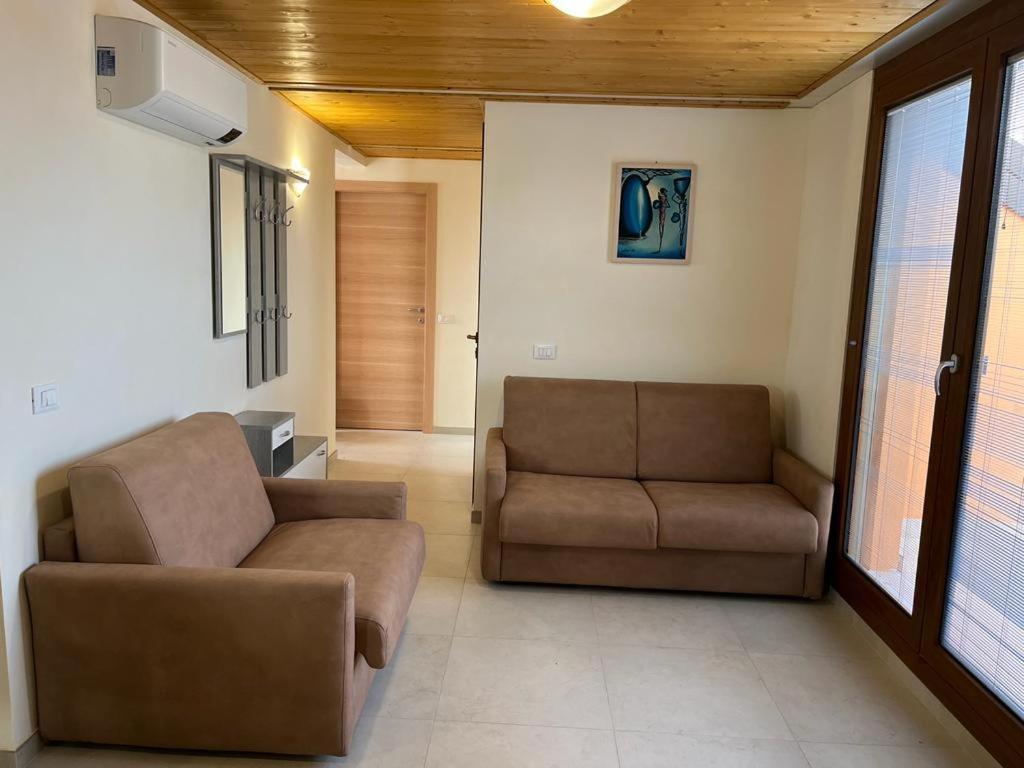 Perla Top Floor Apartment 西尔米奥奈 外观 照片